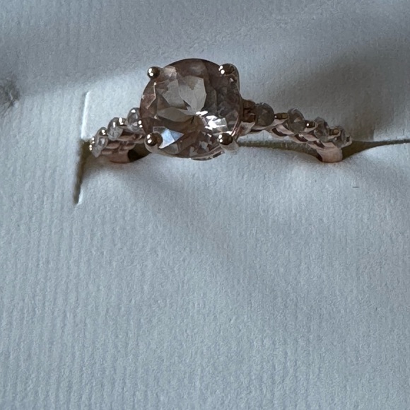 Peach  Morganite 10kt Ring - Picture 2 of 12